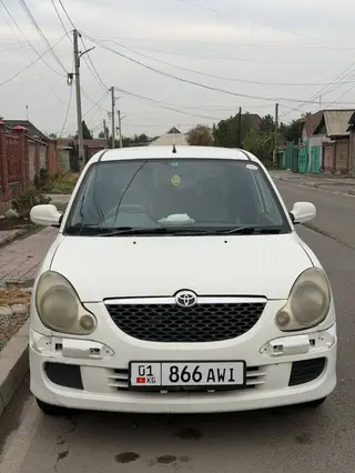 Toyota Raum: 2003 г., Бензин, Хэтчбэк