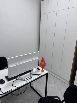 В дружный коллектив таксопарка ДАКС-Драйв, в новый современный офис с