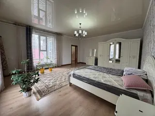 250 м², 4 комнаты, Аламединский рынок / базар