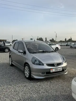 Honda Fit: 2004 г., 1.3 л, Вариатор, Бензин, Хэтчбэк