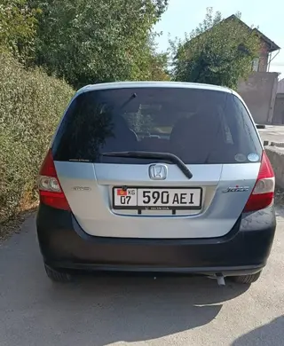 Honda Jazz: 2004 г., 1.3 л, Автомат, Бензин, Хэтчбэк