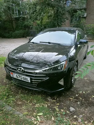 Hyundai Elantra: 2019 г., 2 л, Автомат, Бензин, Седан