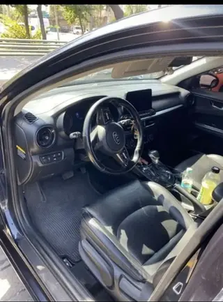 Kia Niro: 2018 г., 1.6 л, Автомат, Бензин, Седан