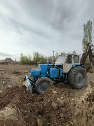Торг есть Экскаватор-погрузчик на базе колесного трактора Описание