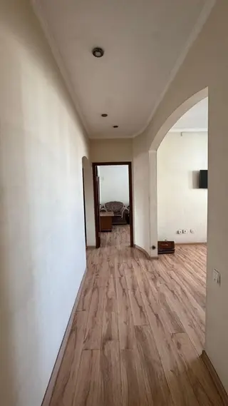 4 комнаты, 82 м², Восток-5 мкр 106 серия улучшенная, 8 этаж, Косметический ремонт