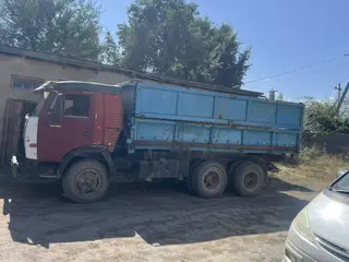 КАМАЗ самосвал, 6x4 - Кузов: металлический, высокие борта, усиленные