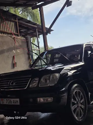 Lexus LX: 2005 г., Внедорожник