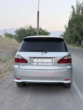 Toyota Ipsum: 2004 г., 2.4 л, Автомат, Газ, Минивэн