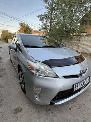 Toyota Prius: 2015 г., Гибрид, Хэтчбэк