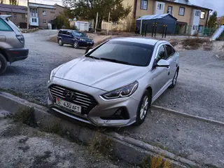 Hyundai Sonata: 2019 г., 2 л, Автомат, Газ, Седан