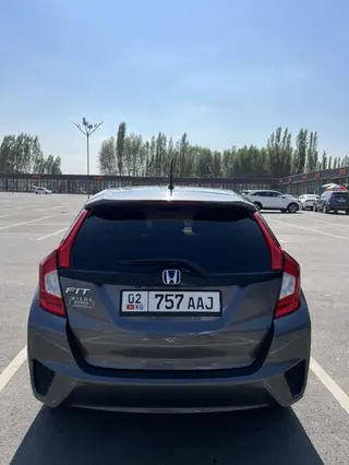Honda Fit: 2016 г., 1.5 л, Вариатор, Бензин, Хэтчбэк