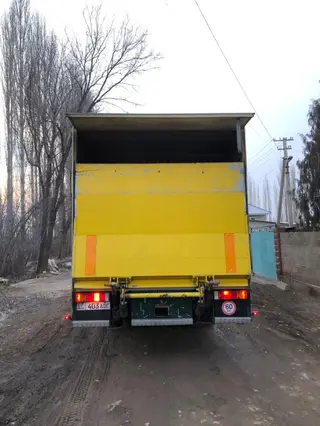 Грузовик, Mercedes-Benz, Стандарт, 7 т, Б/у