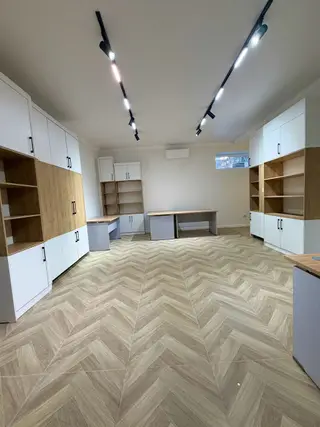Можно в ипотеку. У кого есть доход. Продаю полуподвальное коммерческое