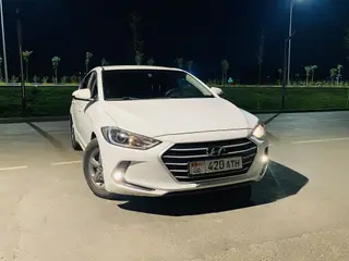 Hyundai Avante: 2018 г., 1.6 л, Автомат, Бензин, Седан