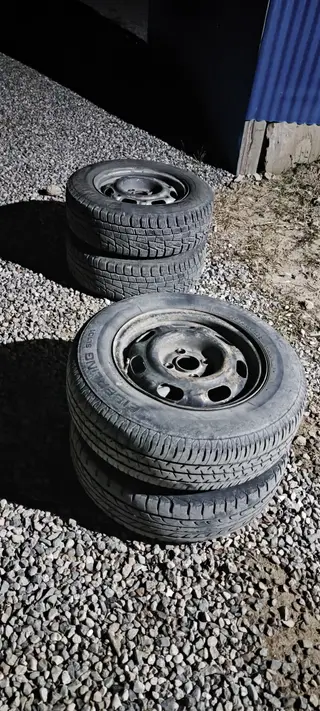 Колеса в сборе 185 / 70 / R 14, Всесезонная, Б/у, Комплект, Легковые, Железные, отверстий - 4