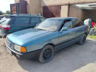 Audi 80: 1990 г., 1.8 л, Механика, Седан