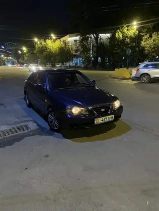 Hyundai Elantra: 2004 г., 1.6 л, Механика, Бензин, Седан