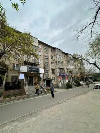 1 комната, 32 м², Дордой Плаза ТРЦ 104 серия, 5 этаж, Старый ремонт