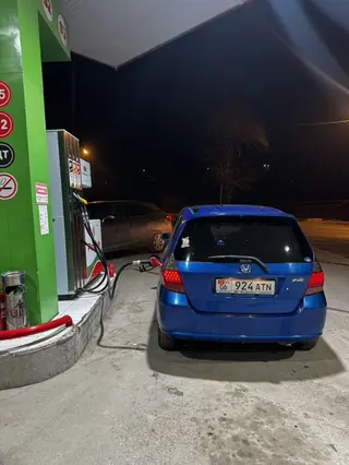 Honda Fit: 2003 г., 1.5 л, Автомат, Бензин, Хэтчбэк