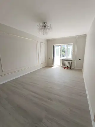 Продам 2-комнатную квартиру, 50 м², 5 микрорайон Бишкек