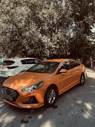 Hyundai Sonata: 2019 г., 2 л, Автомат, Газ, Седан