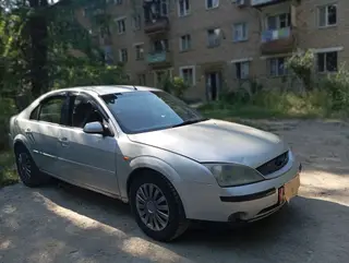 Ford Mondeo: 2001 г., 2 л, Автомат, Бензин, Седан