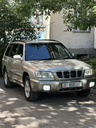 Subaru Forester: 2001 г., 2 л, Автомат, Бензин, Кроссовер
