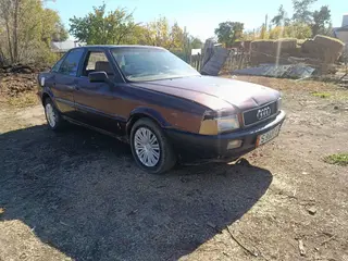 Audi 80: 1993 г., 2 л, Механика, Бензин, Седан