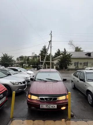 Daewoo Nexia: 2005 г., 1.6 л, Механика, Бензин, Седан