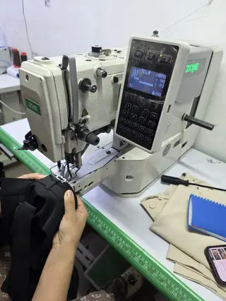ТРЕБУЕТСЯ НА ПОДШИВОЧНУЮ и на ЗАКРЕПОЧНУЮ МАШИНУ ОПЫТНАЯ ШВЕЯ район