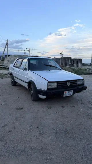 Volkswagen Jetta: 1987 г., 1.8 л, Седан