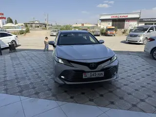 Toyota Camry: 2020 г., 2.5 л, Автомат, Бензин, Седан