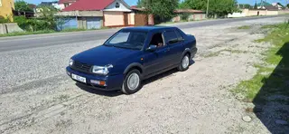 Volkswagen Vento: 1997 г., 1.8 л, Бензин, Седан