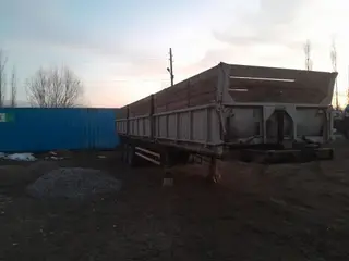 Полуприцеп‑самосвал (тракторный/грузовой) трехосный - Тип кузова