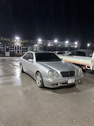 Mercedes-Benz E-Class: 2001 г., 3.2 л, Автомат, Бензин, Седан