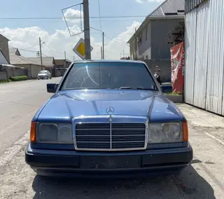 Mercedes-Benz W124: 1990 г., 2.3 л, Механика, Бензин, Седан