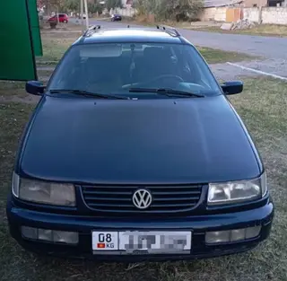 Volkswagen Passat Variant: 1994 г., 1.8 л, Механика, Бензин, Универсал