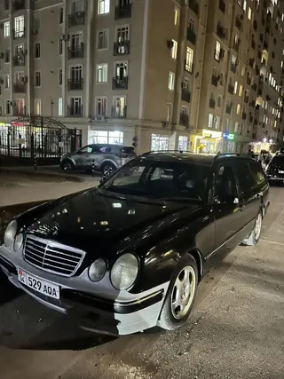 Mercedes-Benz E-Class: 2000 г., 2.6 л, Автомат, Газ, Универсал