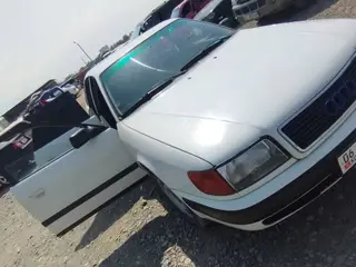 Audi 100: 1993 г., 2 л, Механика, Бензин, Седан