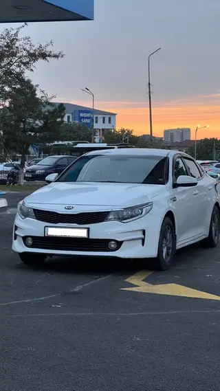 Kia K5: 2017 г., 2 л, Автомат, Газ, Седан