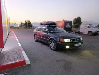 Audi 100: 1992 г., 2.3 л, Механика, Бензин, Универсал