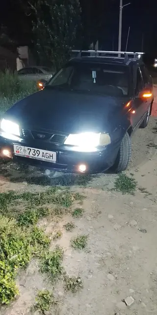 Daewoo Nexia: 2007 г., 1.5 л, Механика, Бензин, Седан