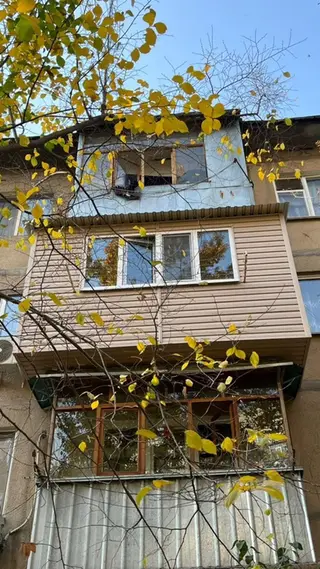 Услуги по остеклению и отделке балконов/лоджий под ключ. Что делаем
