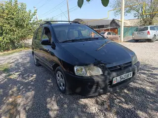 Mitsubishi Space Star: 2002 г., 1.6 л, Механика, Бензин, Хэтчбэк