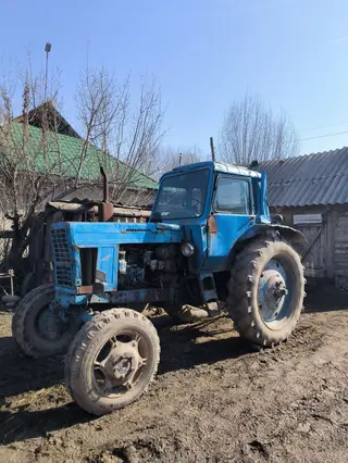 Продается Трактор МТЗ-80. На ходу. Мотор и задний мост после кап