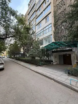 3 комнаты, 61 м², Аламедин-1 мкр 105 серия, 9 этаж, Старый ремонт