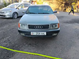 Audi 100: 1990 г., 2.3 л, Механика, Бензин, Седан