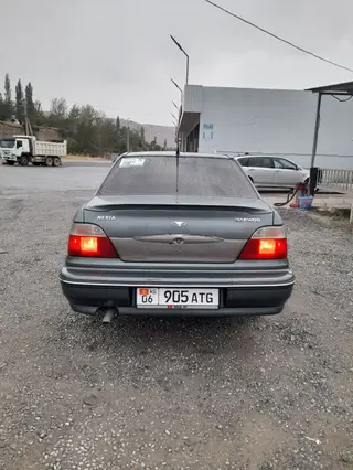 Daewoo Nexia: 2005 г., 1.5 л, Механика, Бензин, Седан