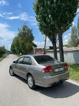 Срочно продаю Honda Civic, 2004 г., 1.3 л, седан