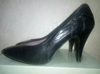 37р. жен., туфли, Греция, класс. "лодочки", натуральная кожа и внутри